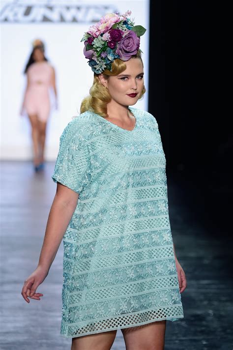 size model runway walk easybasta