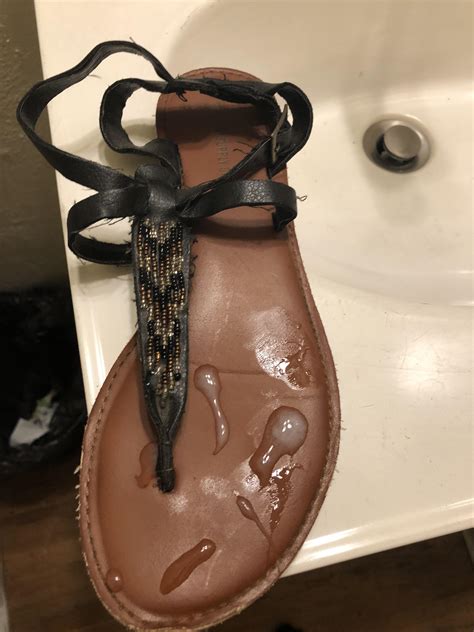 I just love my aunts feet🙈 : r/Cumonshoes