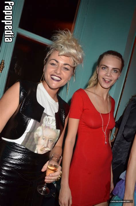 Cara Delevingne Nude Leaks - Photo #4137152 - Fapopedia