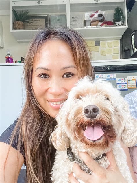 About us! – The Acupuncture Vet