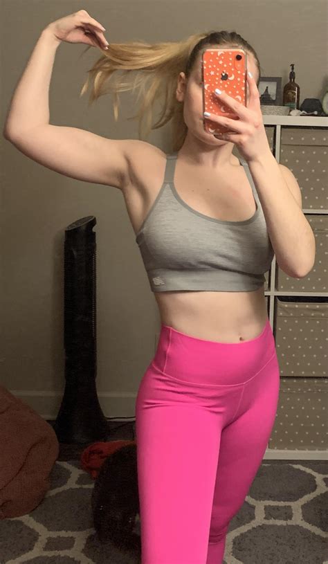Post workout mirror selfie : r/workoutgirls