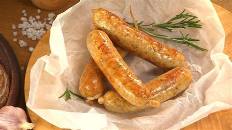Рыбные домашние колбаски со вкусом копчености | Кулинария, Идеи для ...