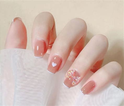 beginners guide  lovely  picture perfect nail design