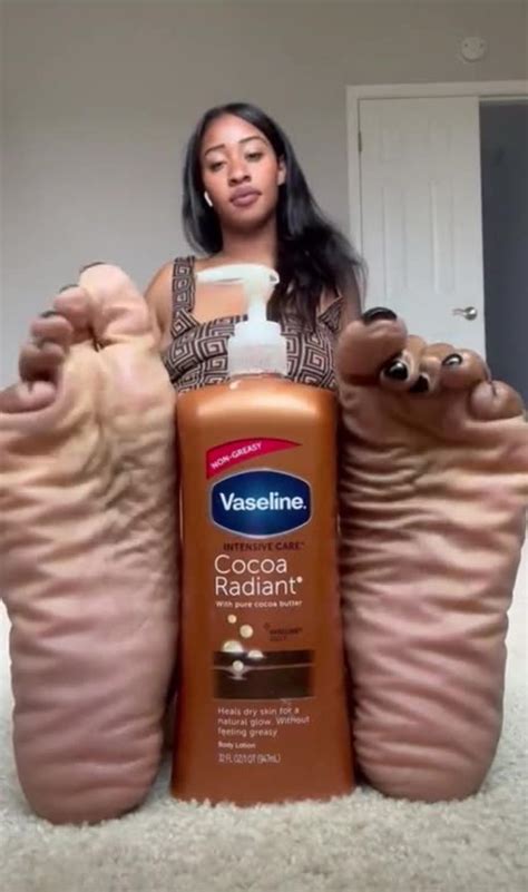 Big ebony soles - One News Page VIDEO