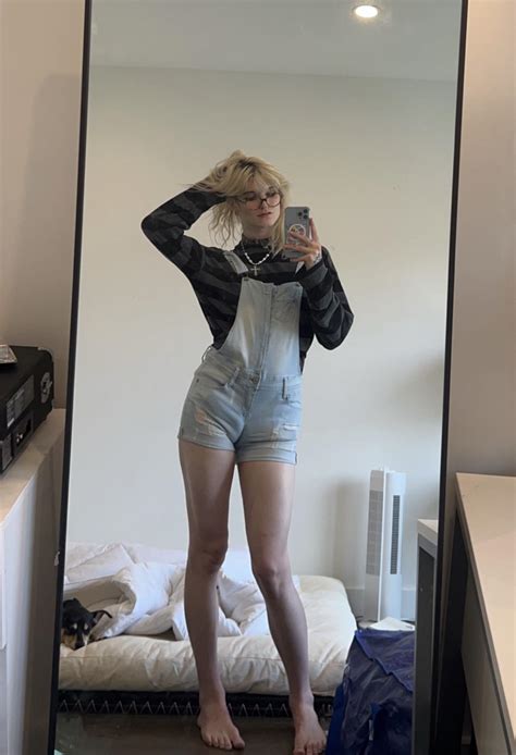 Ruairi (u/WIFEMODER) - Reddit