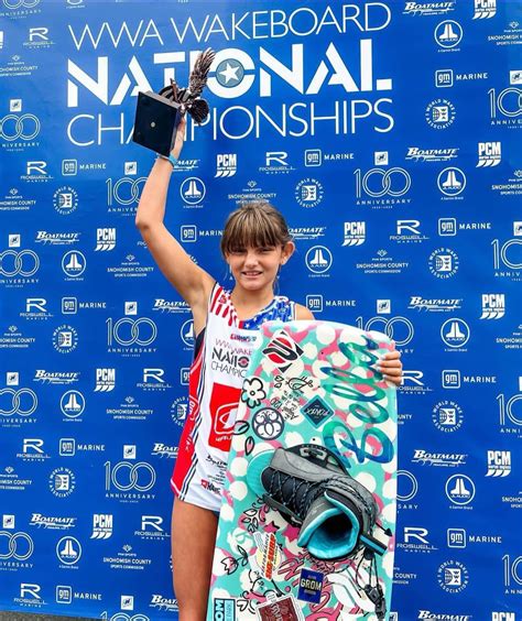 Bella Carter (@bellavcarter) • Instagram photos and videos