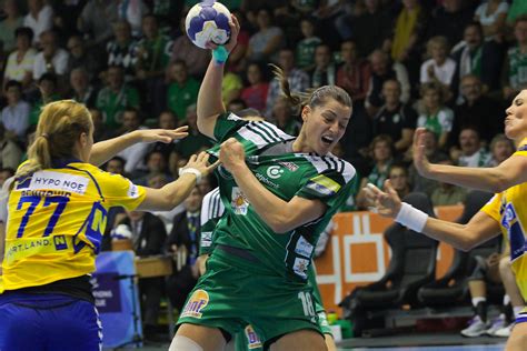 Eduarda Amorim Pictures