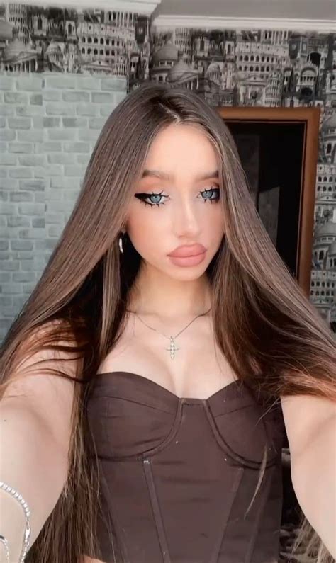 Лия Стеффи 🦋 {lia.steffi} | Красивые девочки, Девочка, Знаменитости