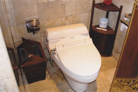 indonesian toto toilet  toilet  located  royal pit flickr