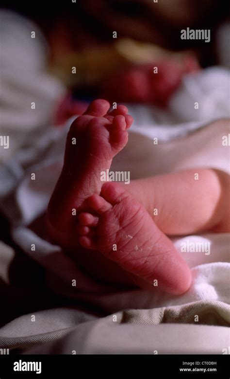 FOOT OF NEWBORN BABY Stock Photo - Alamy