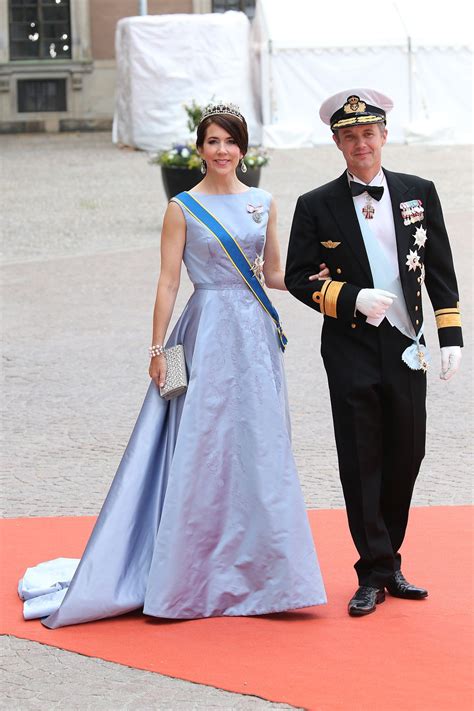 Recordamos la boda de Carlos Felipe y Sofía de Suecia: vestido de