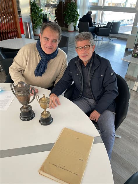 Donación de Documentación y Trofeos Históricos al club – Real Murcia