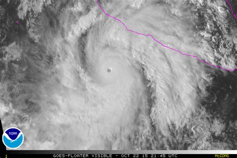 MADWEATHER: Hurricane Patricia Intensifies