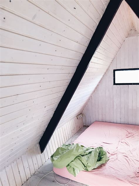 Гостевая комната в бане | Home decor, Decor, Stairs