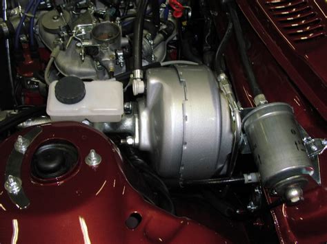 Volvo 240 Turbo - Assentoft Automobiler, 39 år med automobiler