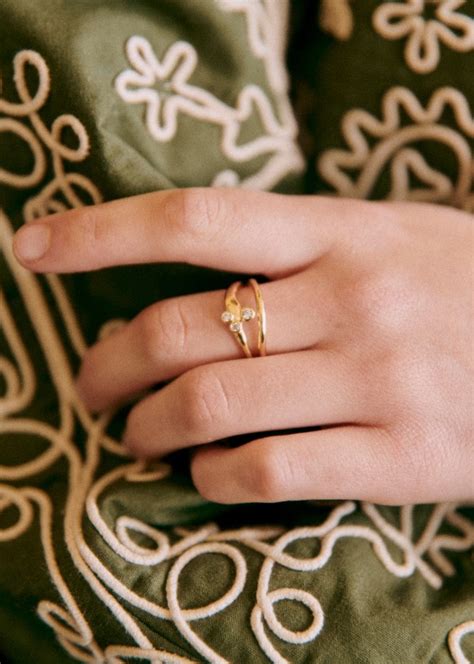 Gino Ring - Gold - Majority recycled brass - Octobre Éditions