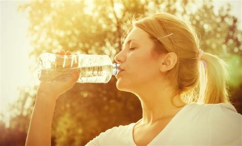 importance  drinking natural mineral water