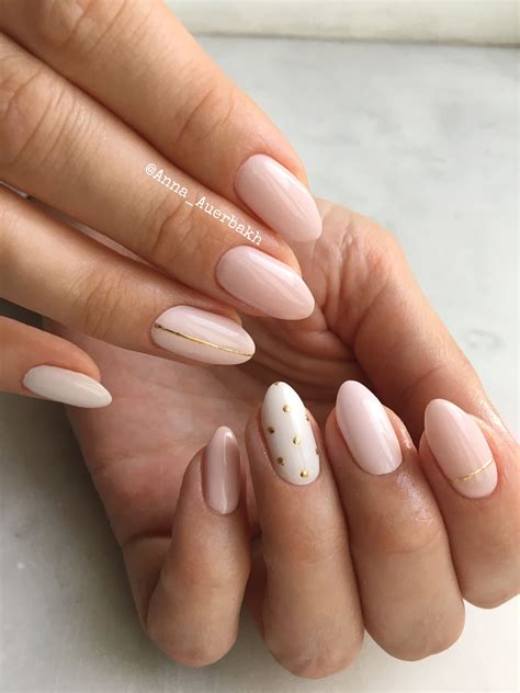 Сама нежность | Minimal nails art, Subtle nails, Subtle nail art
