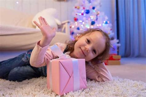 Что подарить девочке 1 5 года - YouHelp