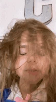 gif de  despreocupada minhacaradepreocupado gifs tenor