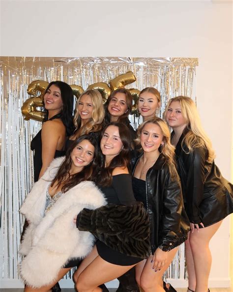 hailey tucker ♡ (@haileytucker_) • Instagram photos and videos