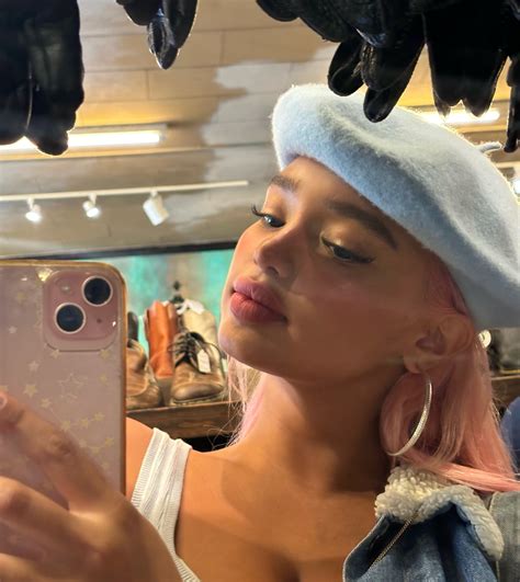 Princess Sab Zada | ♡ I feel like a walking flower | Instagram