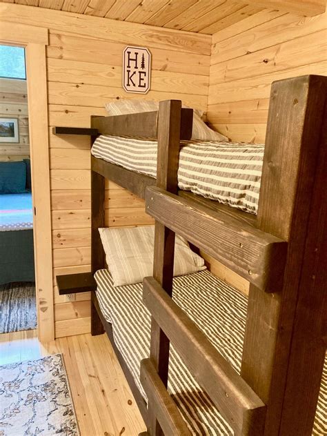 Sierra With Loft In Shelton, WA - Lancaster Log Cabins