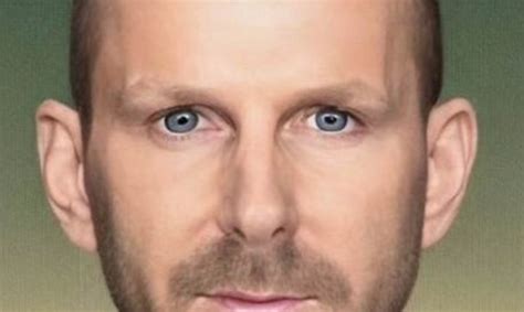 Нотариуса гръмнат с няколко куршума в главата, замесен в над 200 измами ...