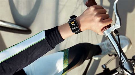 Huawei Watch Fit: гибрид смарт-часов и фитнес-браслета за 110 долларов