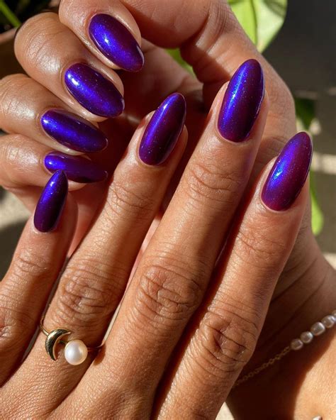 6 ideas de uñas lila que arrasan en 2025: elegantes y bonitas