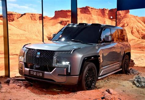 Новый 1180-сильный супервнедорожник BYD Yangwang U8 официально выходит ...