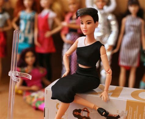 Кукла Barbie Looks брюнетка GXB29 (удачная покупка на распродаже - обзор)