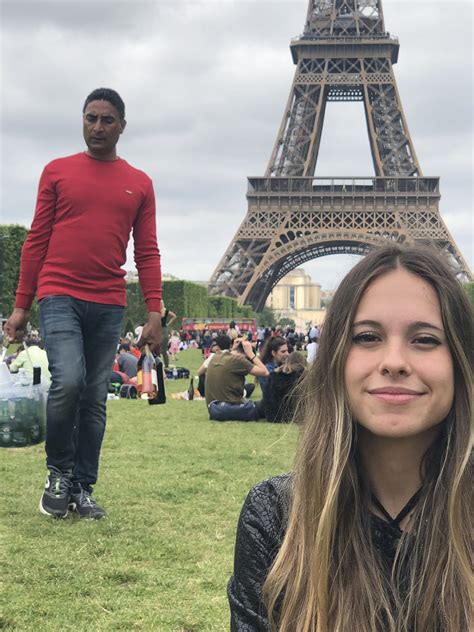 IlloJuan on Twitter: "Mi novia: hazme una foto chula con la Torre