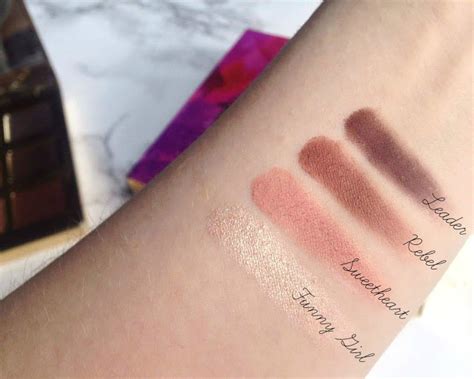 Палетка теней Tarte in Bloom Palette, цена 2494 грн — Prom.ua (ID ...