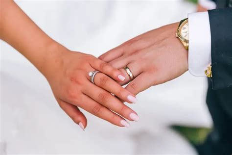 tips    find  perfect set  wedding rings ordnur