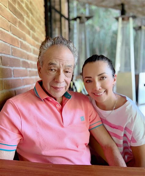 Diana Neira -Abarca (@diananeira_) • Instagram photos and videos