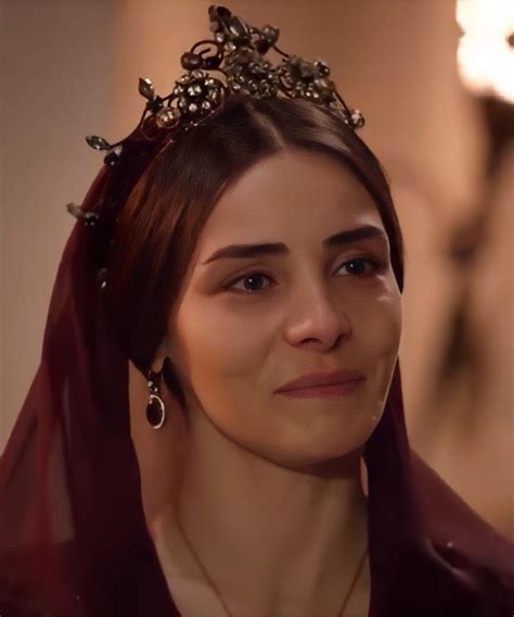 Махидевран Султан 💜 in 2022 | Crown jewelry, Fashion, Crown