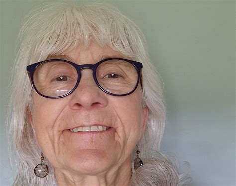 This woman can't feel pain -- Her genes could hold the key to better