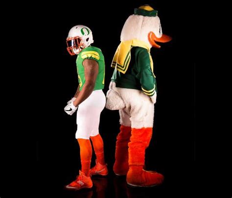 Oregon Ducks Latest Crazy Football Uniforms Look Like Their Duck Mascot