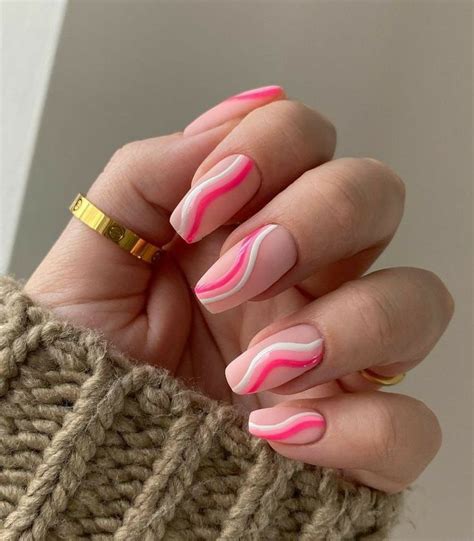 Pin by Makarik on маникюр | Fire nails, Nails, Pink acrylic nails
