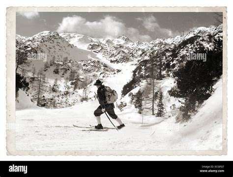 Vintage ski hi-res stock photography and images - Alamy