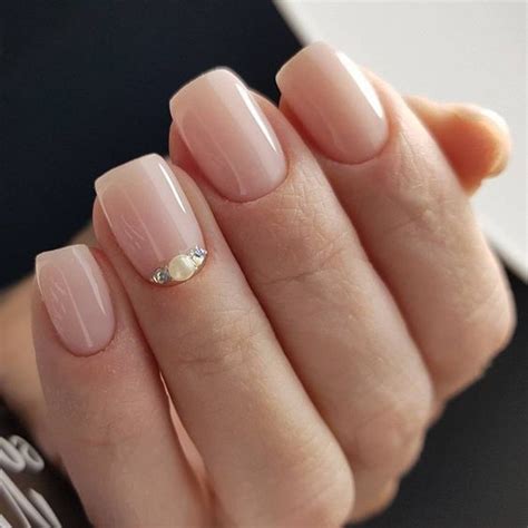 25 Stunning Minimalist Nail Art Designs | Toe nail art, Nail art ...