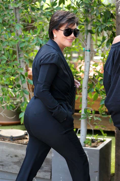 Here's Proof That Kris Jenner Has the Biggest Booty in the Kardashian
