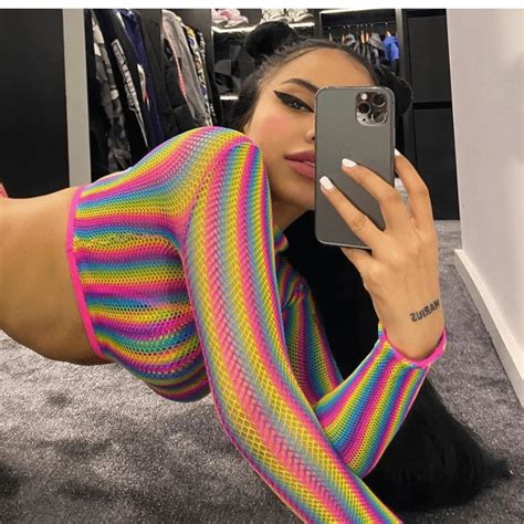 Gina Savage OnlyFans Star: How Old Is She? Bio, Height, Age, Weight