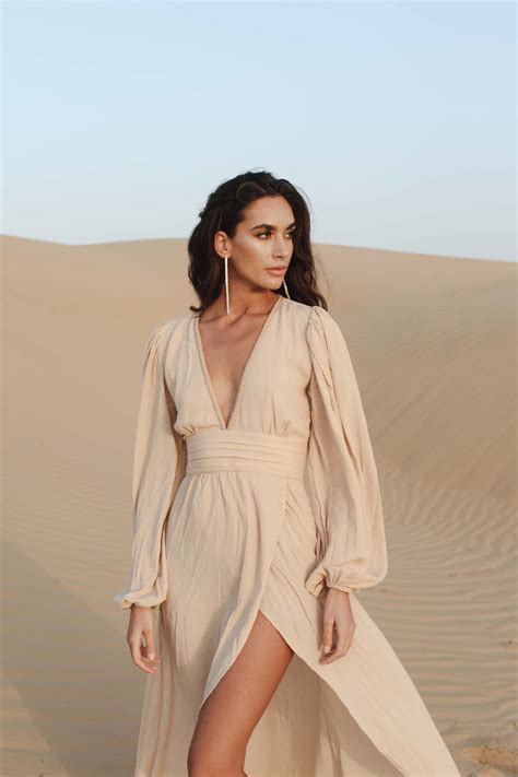 Long Dress Elya Nude – MyTindy