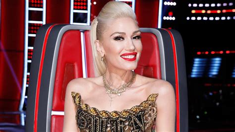 Gwen Stefani's Outfits on 'The Voice': Photos of the Stylish Coach ...