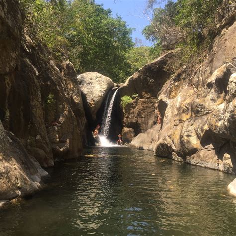 miss myowangs | Hiked into the rio and swam in the waterfall