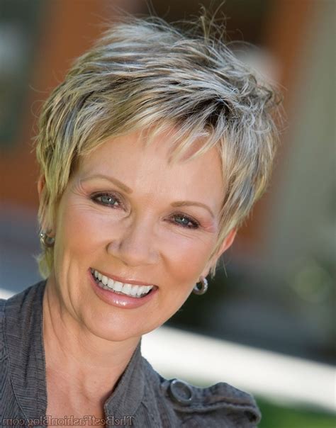 14+ Glory Chic Short Hairstyles From Fine Hair For Women Over 55