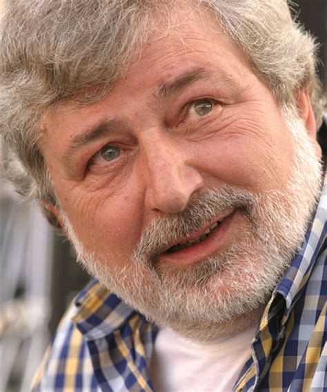 Francesco Guccini Biografia Chi E Eta Altezza Peso Figli Moglie E Images