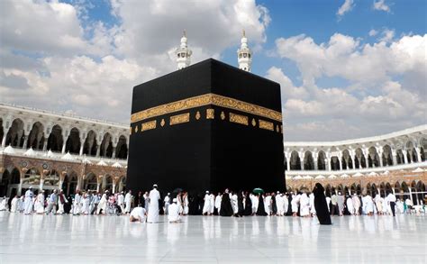 The Kaaba Black Stone: A Holy Stone from Outer Space? | Ancient Origins